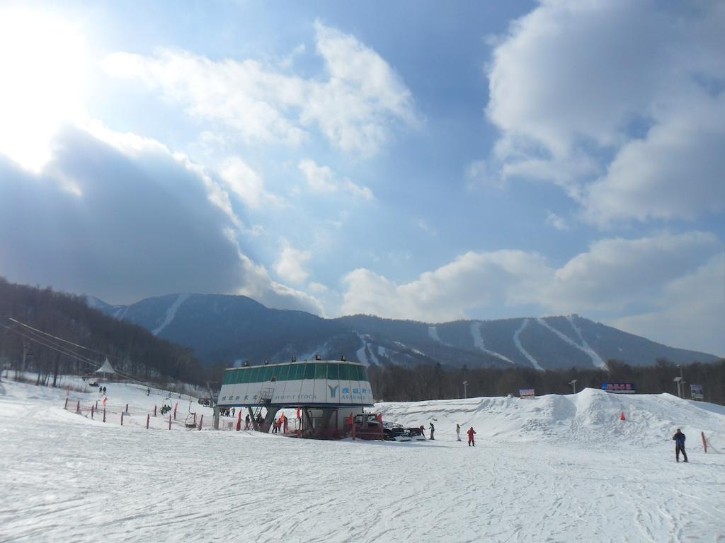 ヤブリ ユンディン ホテル Shangzhi エクステリア 写真